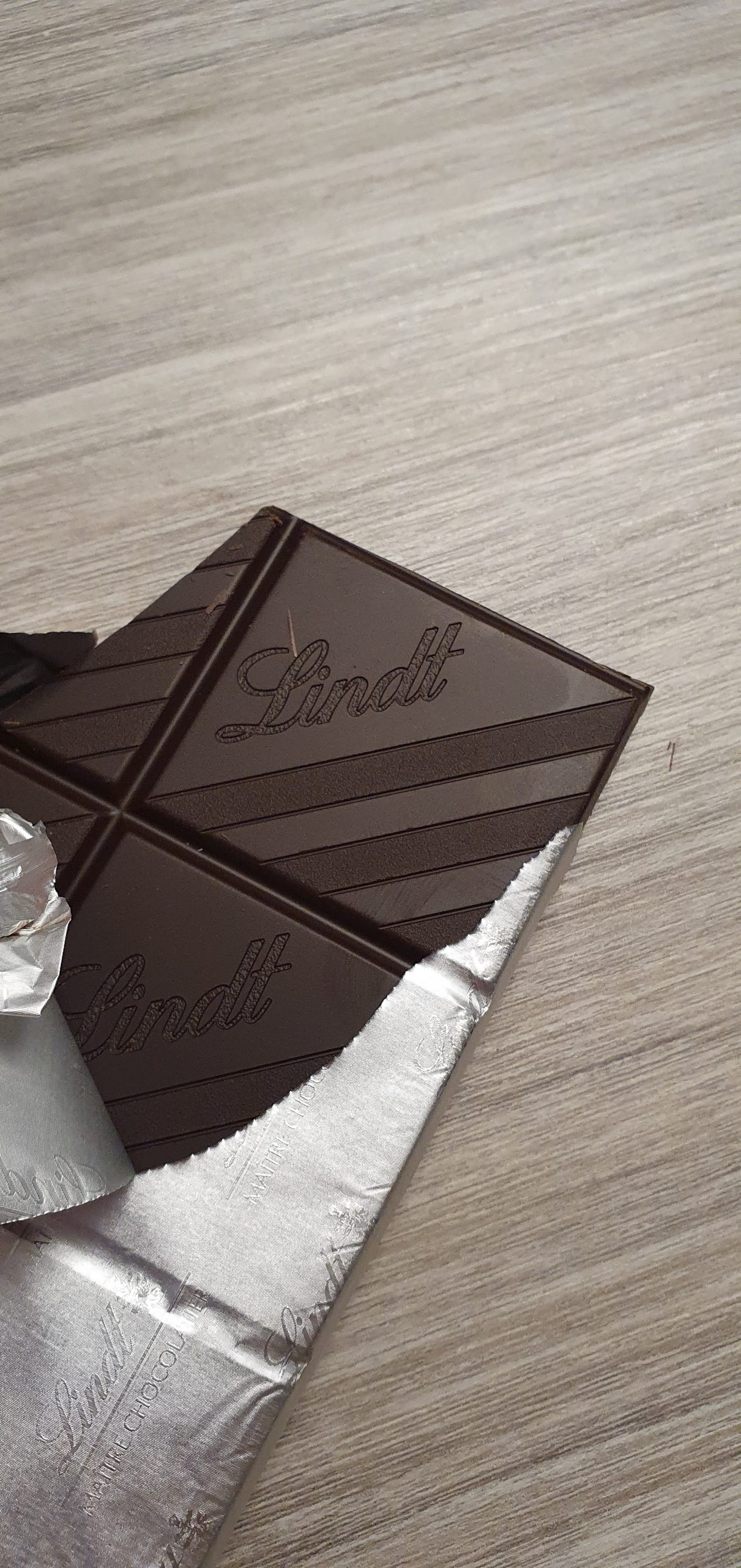 Can a rabbit eat chocolate?