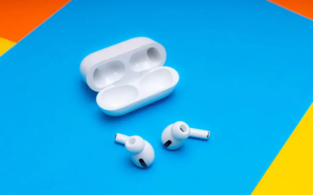 Put AirPods Back in the Case